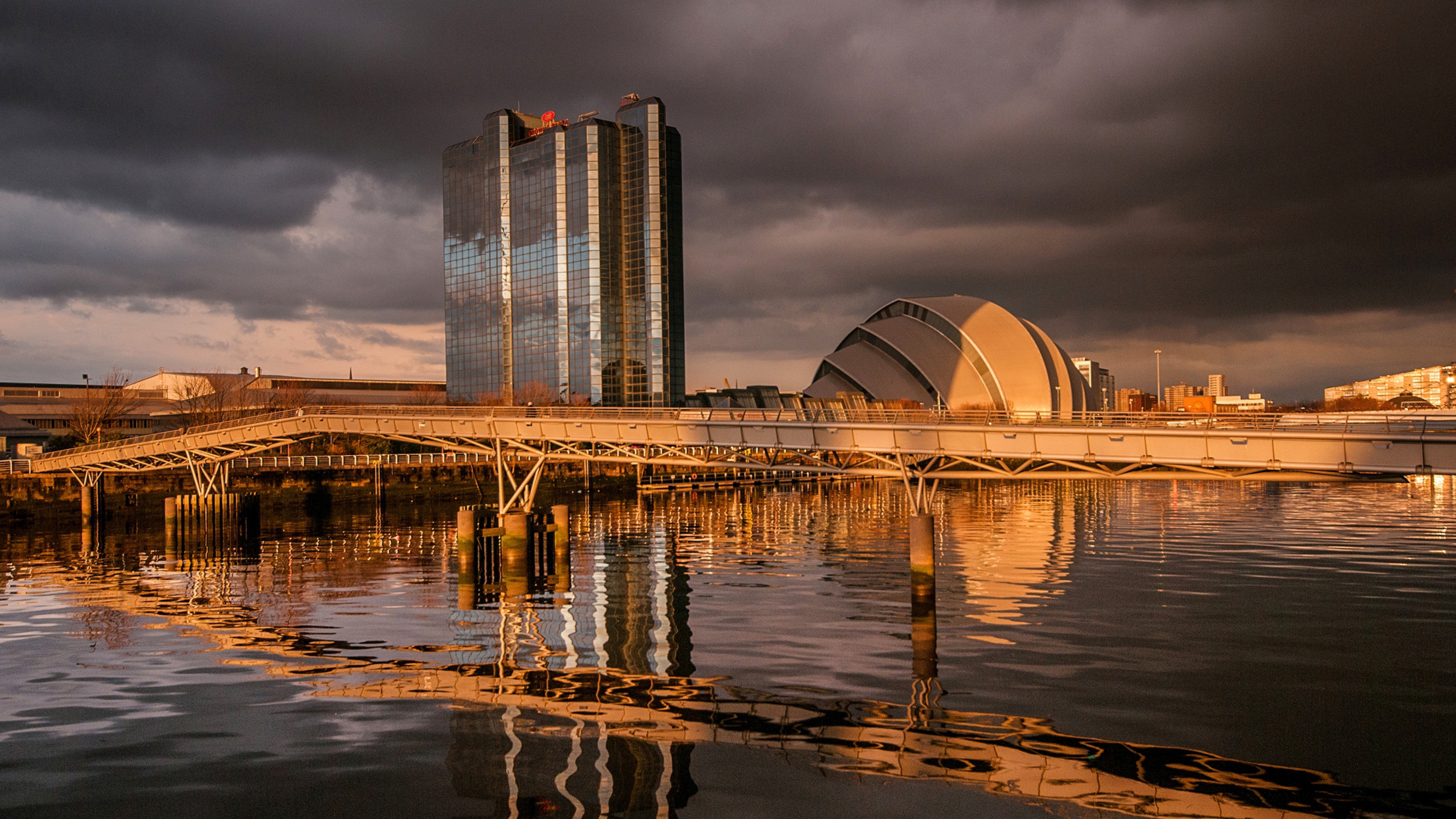 luxury transfers loch lomond